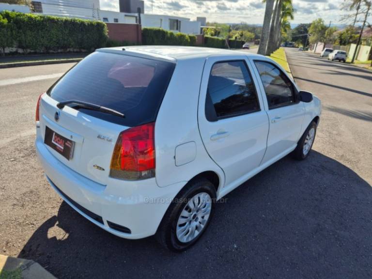 FIAT - PALIO - 2006/2006 - Branca - R$ 28.900,00