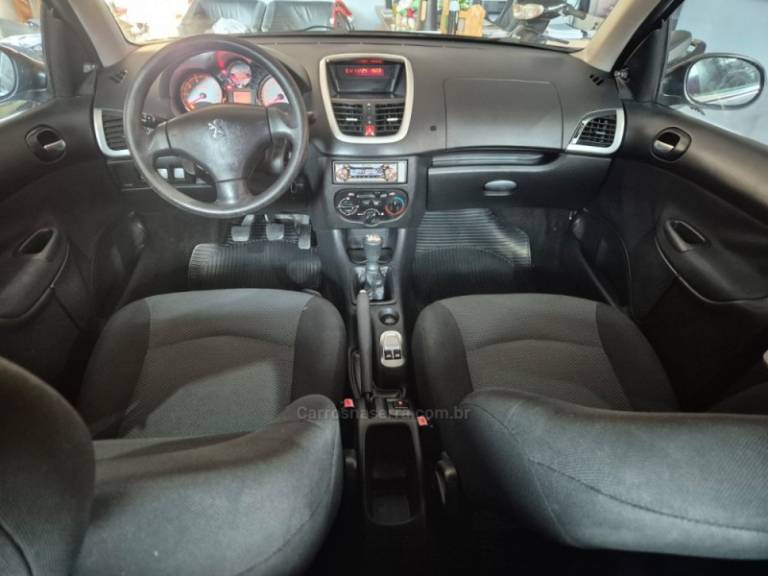 PEUGEOT - 207 - 2012/2012 - Cinza - R$ 25.900,00