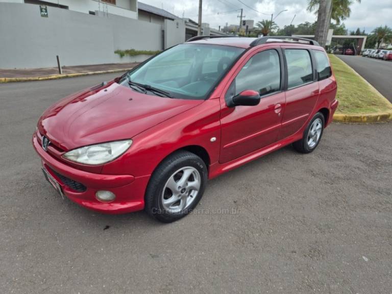 PEUGEOT - 206 - 2007/2008 - Vermelha - R$ 18.900,00