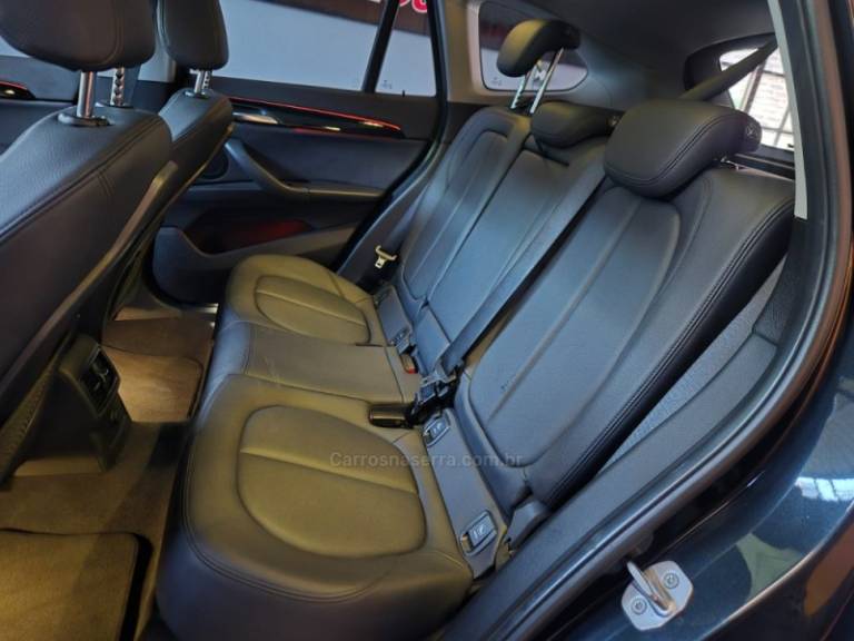 BMW - X1 - 2016/2016 - Preta - R$ 109.000,00