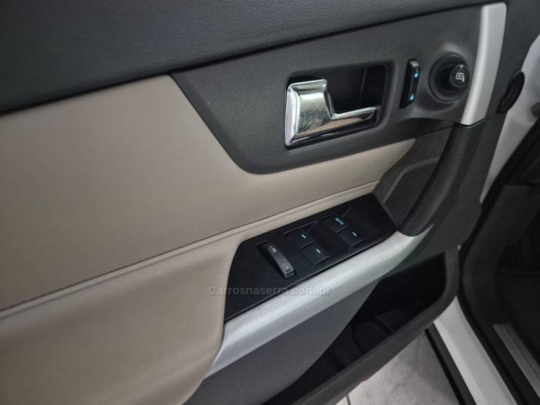 FORD - EDGE - 2011/2012 - Branca - R$ 65.900,00