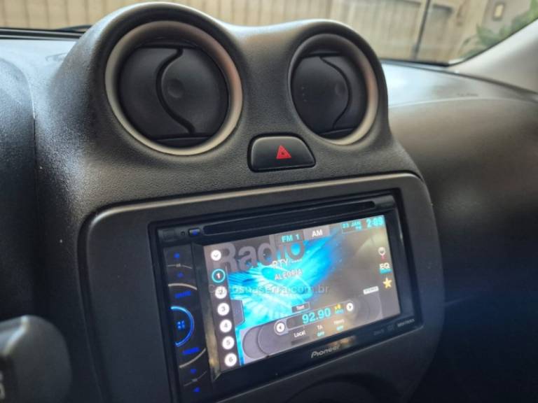 NISSAN - MARCH - 2014/2015 - Branca - R$ 40.900,00