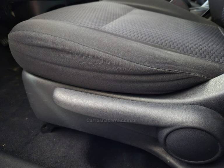 NISSAN - MARCH - 2014/2015 - Branca - R$ 40.900,00