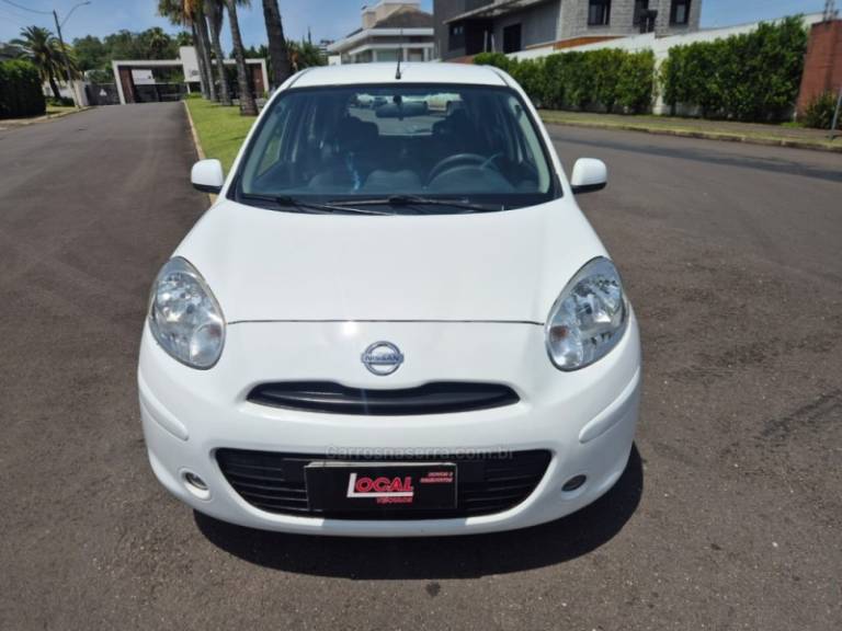 NISSAN - MARCH - 2014/2015 - Branca - R$ 40.900,00