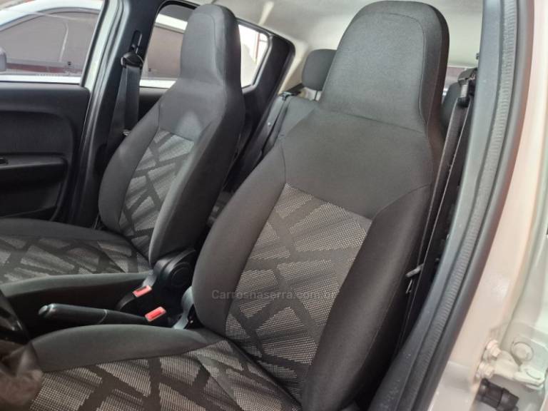 FIAT - MOBI - 2019/2020 - Branca - R$ 47.900,00