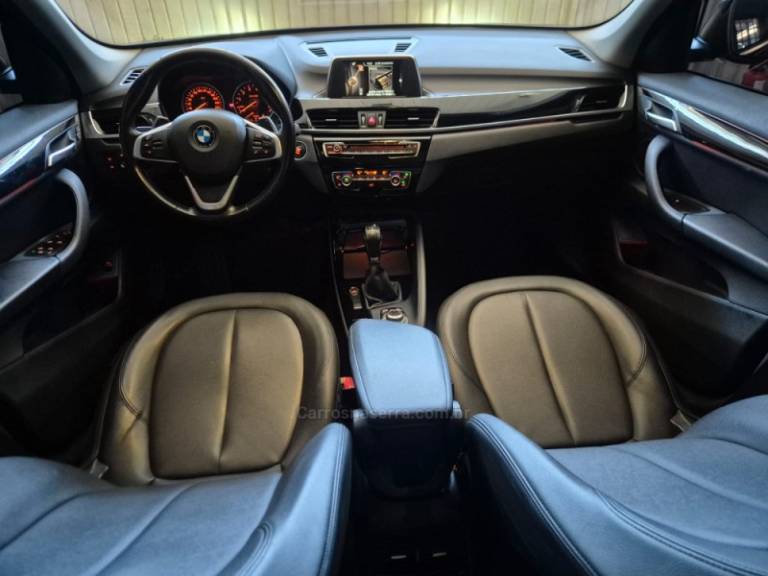 BMW - X1 - 2016/2016 - Preta - R$ 109.000,00
