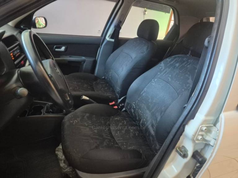 FIAT - PALIO - 2006/2006 - Branca - R$ 28.900,00