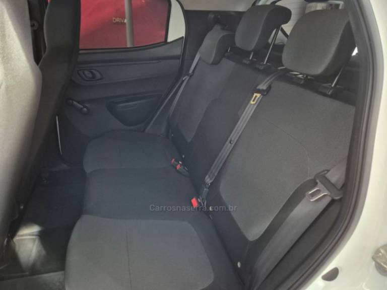 RENAULT - KWID - 2020/2021 - Branca - R$ 43.900,00