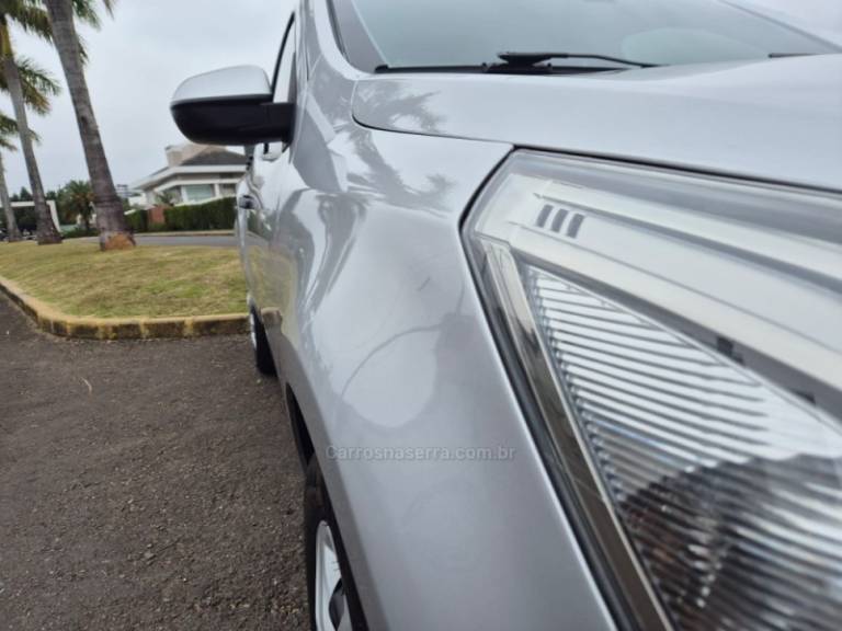 CHEVROLET - MONTANA - 2013/2014 - Prata - R$ 43.900,00