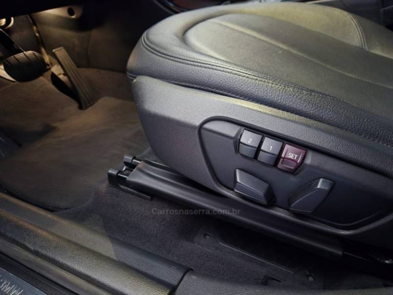 BMW - X1 - 2016/2016 - Preta - R$ 109.000,00