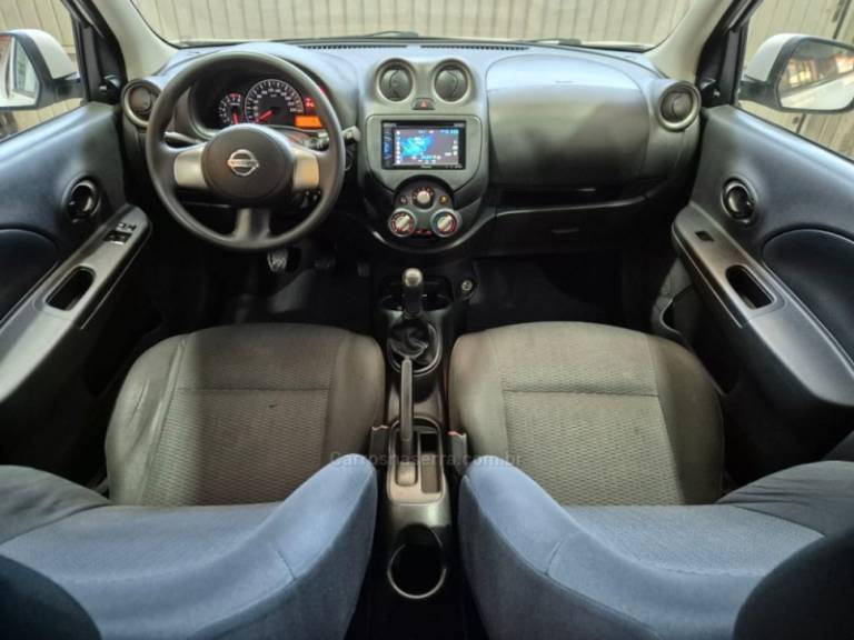 NISSAN - MARCH - 2014/2015 - Branca - R$ 40.900,00