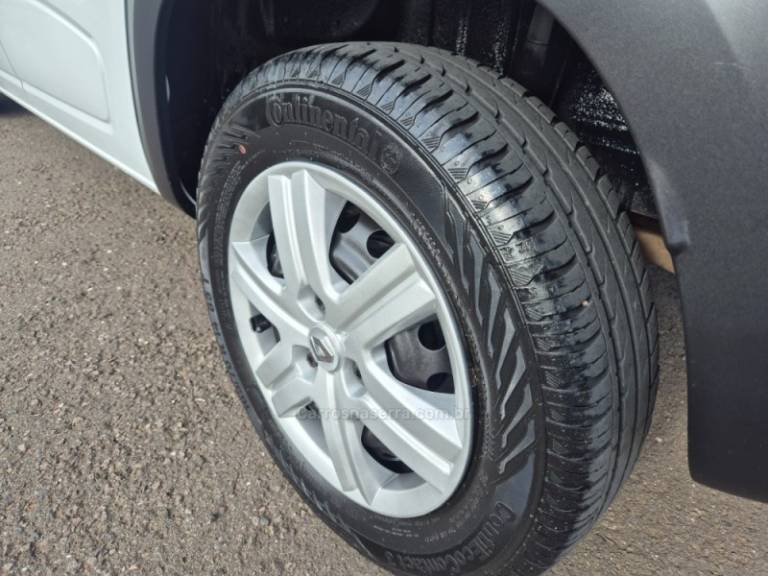 RENAULT - KWID - 2020/2021 - Branca - R$ 43.900,00