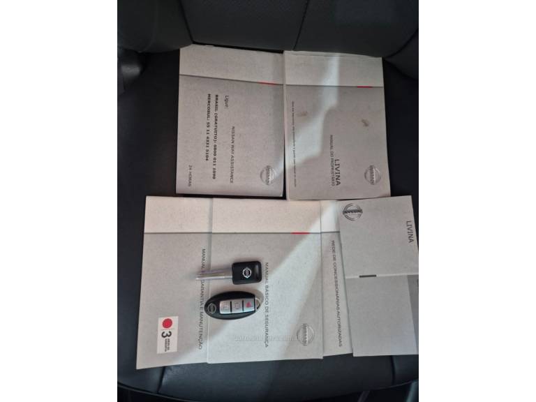 NISSAN - LIVINA - 2013/2014 - Branca - R$ 45.900,00