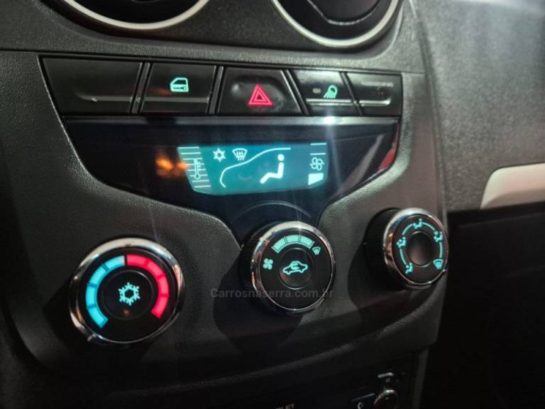 CHEVROLET - MONTANA - 2013/2014 - Prata - R$ 43.900,00