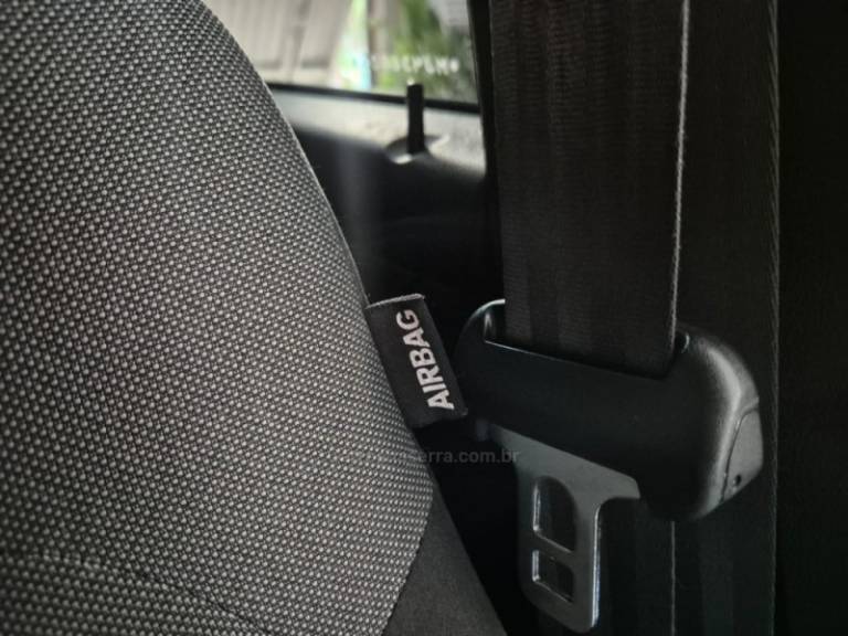 RENAULT - KWID - 2020/2021 - Branca - R$ 43.900,00