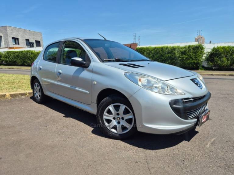 PEUGEOT - 207 - 2010/2011 - Prata - R$ 25.900,00